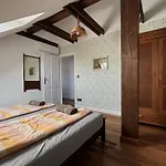 Lägenhet Tervey-villa