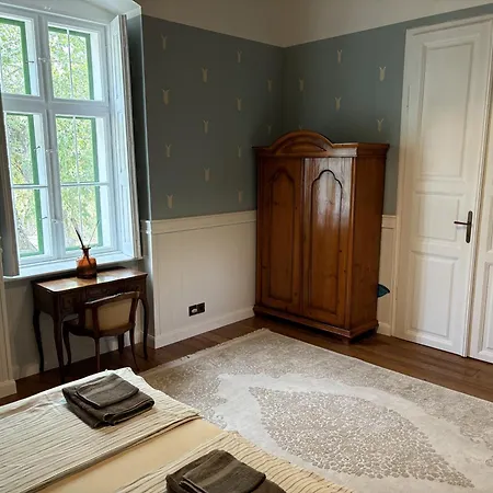 Apartment Tervey-villa Revfulop