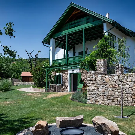 Lägenhet Tervey-villa