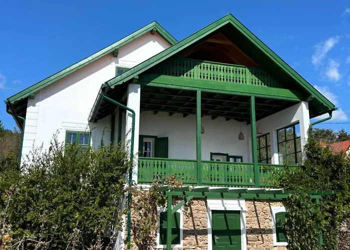 Tervey-villa Révfülöp