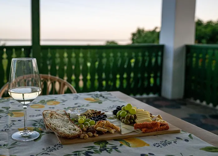 Tervey-villa * Révfülöp